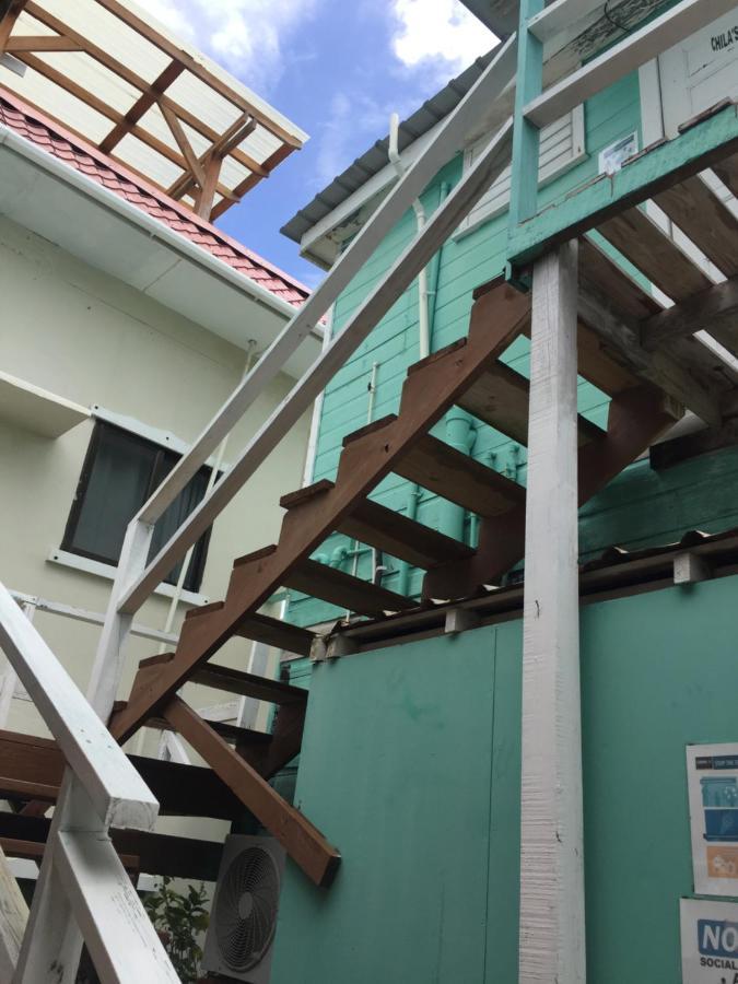 Chila'S Accommodations 키코커 외부 사진
